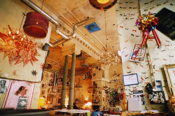 Budapest Ruin Bars Evening Walking Tour with Drinks & Street Food - Timing, pacing, and how to enjoy the walk without stress