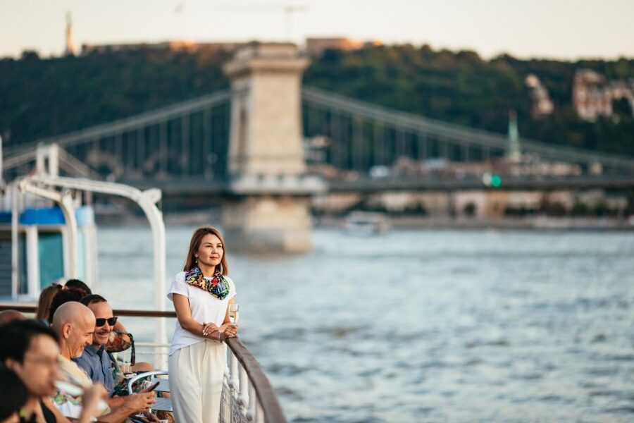 Budapest: Sightseeing Cruise on the Danube - Why this Danube cruise feels better than a quick viewpoint stop
