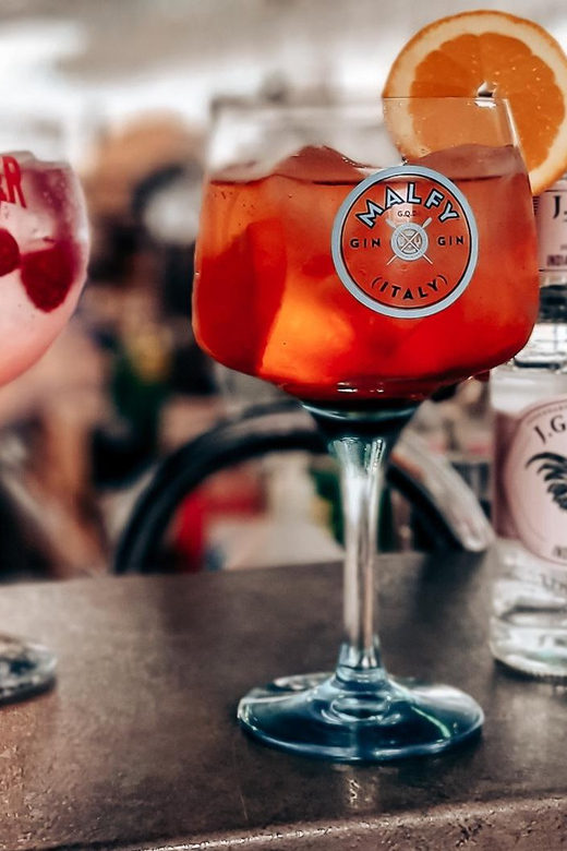 Budapest Sightseeing Cruise with Welcome Drink - The Welcome Drink: Included, Varied, and Actually Worth It