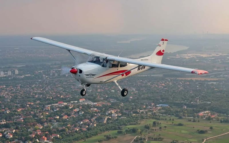 Budapest Sightseeing Flight with Cessna C172 - Why this 25-minute Budapest flight is such a good idea