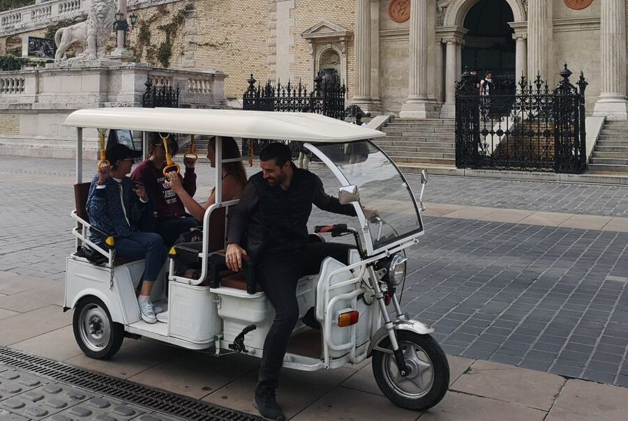 Budapest: Sightseeing Tour by Electric Tuktuk - Price and Value for a 2-Hour Private Intro