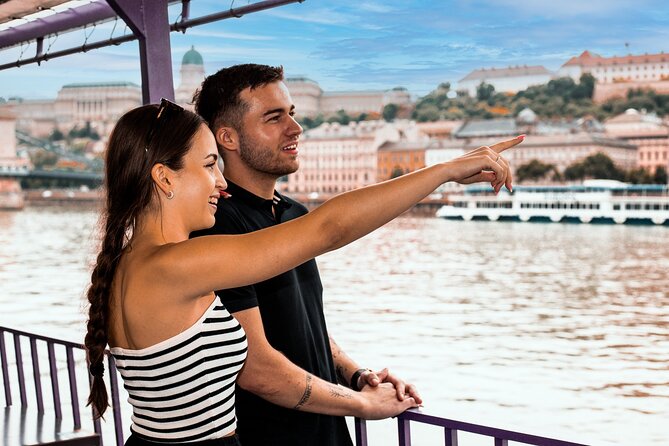 Budapest Sightseeing with Drink Included - A 60-minute Danube loop that fits a tight Budapest schedule