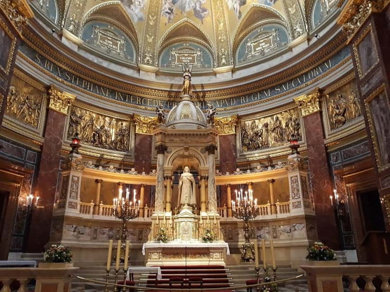 Budapest: St. Stephen's Basilica Tour & Music Performance - Outside walkthrough: construction, outer structure, and what to actually look for