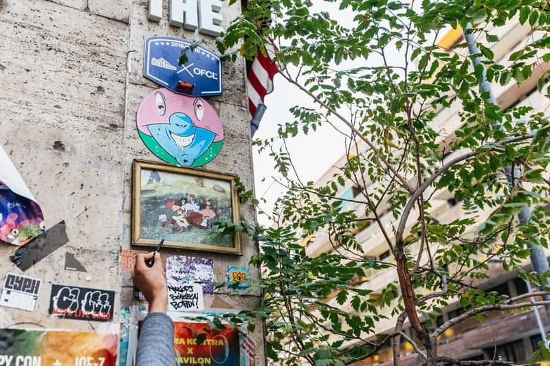 Budapest: Street Art and Underground Movements Walking Tour - Where the culture stops can pop up, like Szimpla Kert and coffee