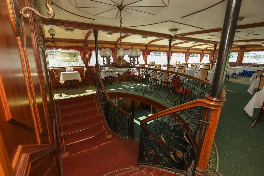 Budapest: Summer Brunch & Cruise with Prosecco or Cake - Should You Book the Budapest Summer Brunch and Cruise?