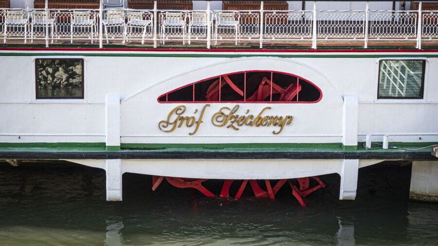 Budapest: Summer Brunch & Cruise with Prosecco or Cake - The 60 Minute Danube Sightseeing Loop, Stop by Stop
