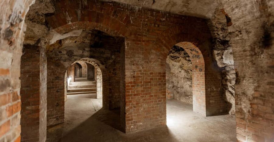 Budapest: The WWII Siege of Buda Castle & Bomb Shelter Tour - Key highlights at a glance