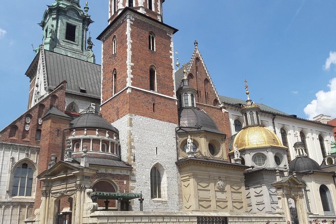 Budapest to Krakow private transfer - Door-to-door pickup in Budapest, then straight to your Krakow address