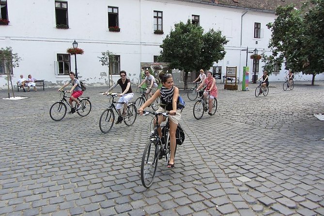 Budapest to Szentendre bike & boat tour - Margaret Island by Bike: Pet Zoo, Japanese Garden, and Park Time
