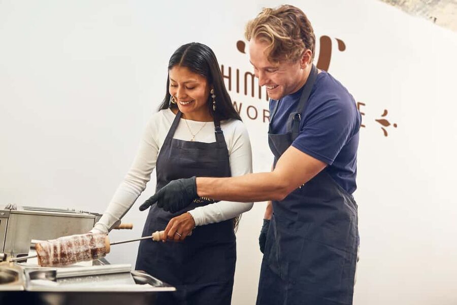 Budapest: Traditional Chimney Cake (Kürtőskalács) Workshop - Location and Timing Tips Near Central Budapest