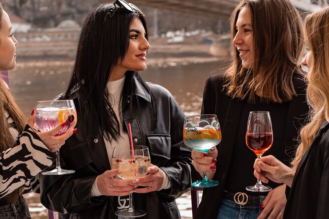 Budapest Unlimited Prosecco and Wine Cruise Day or Sunset Option - Price and value: why $42-ish can work well