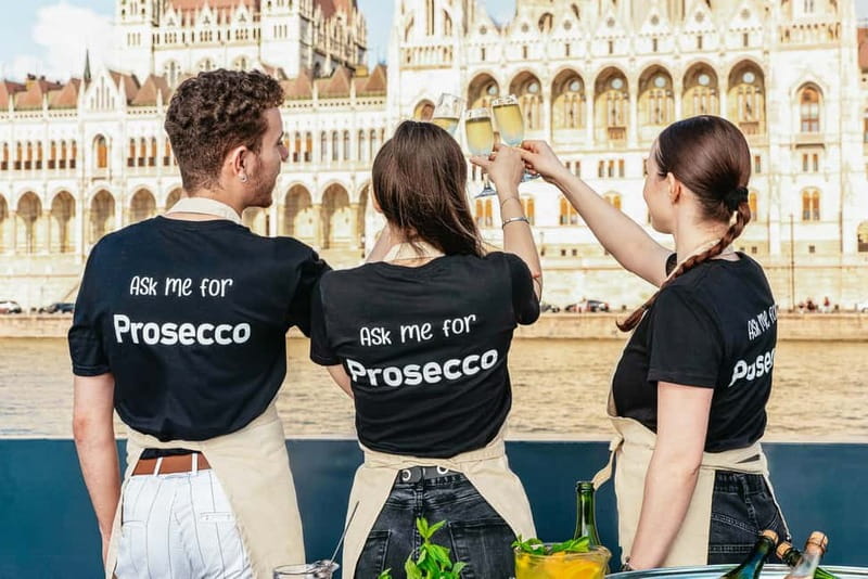 Budapest: Unlimited Prosecco, Beer and Aperol Spritz Cruise - Where the cruise starts and what to bring (credit card ready)
