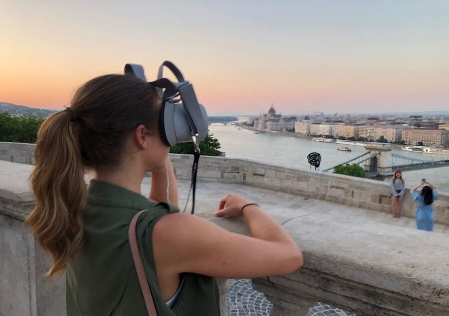 Budapest: Virtual Reality Tour in 8 Languages - War scenes and the value of context (even when the graphics are basic)