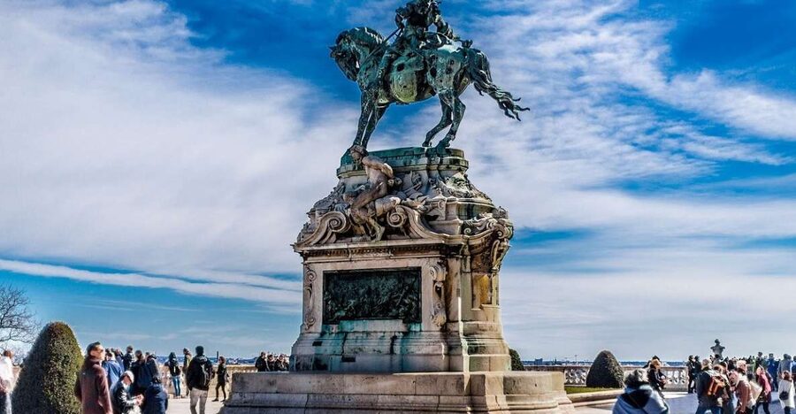 Budapest: Walking Tour in German - Why this German-led walk is a fast start in Budapest