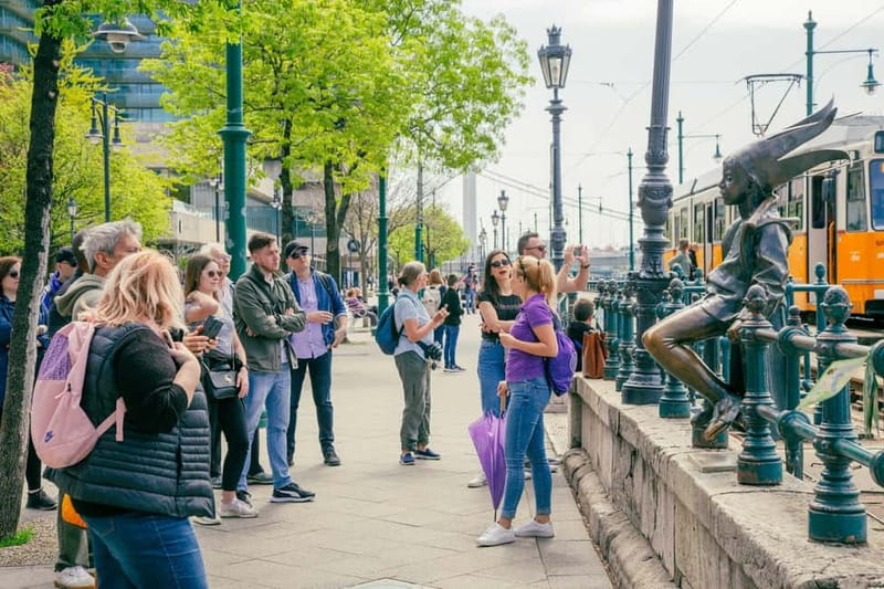 Budapest: Walking Tour to the Shoes Memorial and Parliament - Key highlights you should care about