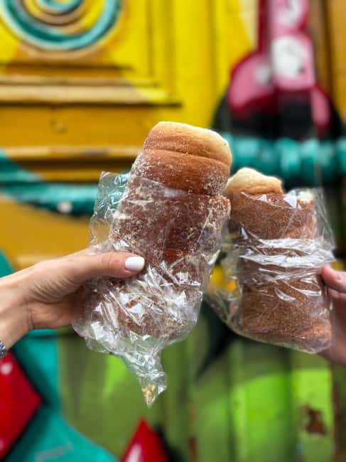 Budapest: Walking Tour with Chimney Cake & Polaroid Photos - Starting at Szimpla Kert, the ruin bar that sets the tone