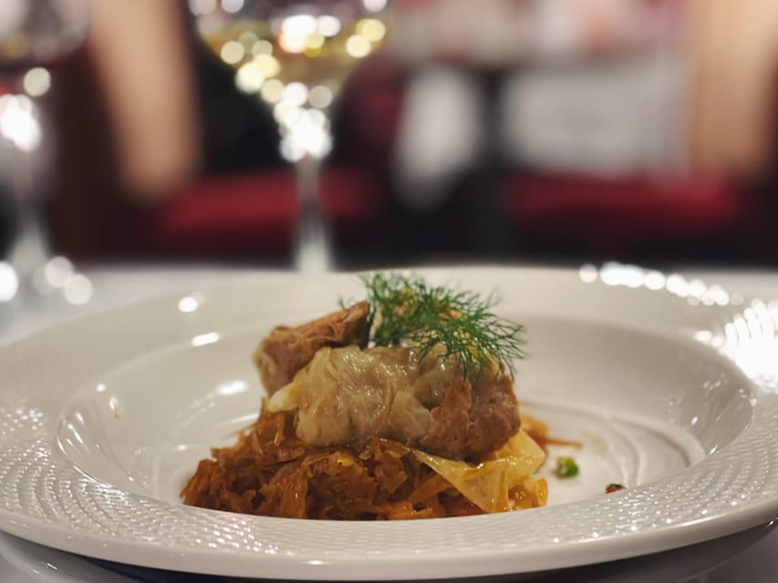 Budapest: Wine & Dine Cruise on the Danube - Meeting at Akadémia Dock 2 and Settling In