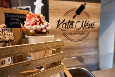 Chimney Cake Workshop Budapest Downtown – Kürtőskalács Class