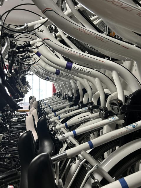 Choose a bicycle and make your own tour in Budapest-24 hrs - Why a 24-Hour Bicycle Rental Is the Best Way to See Budapest