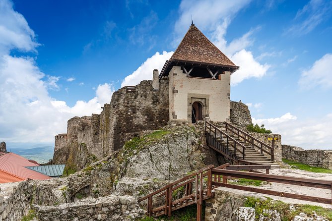 Danube Bend Full-Day Private Tour From Budapest - Lunch in Visegrád: 3 courses with drink and coffee