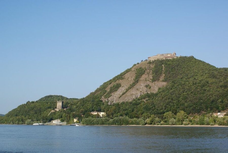 Danube Bend: Private 8-Hour Full Board Tour from Budapest - Price and Logistics: Is $352 Per Person Good Value?