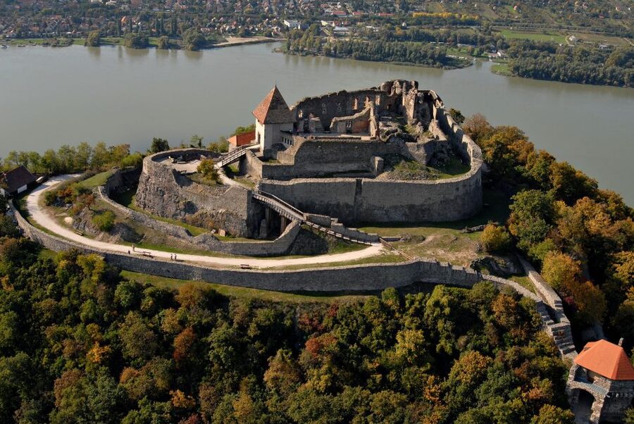 Danube Bend: Private 8-Hour Full Board Tour from Budapest - Visegrád High Castle and Royal Castle Area: A Day Trip With Knight-Era Energy