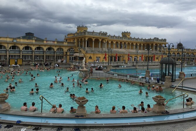 Entrance to Szechenyi Spa in Budapest - Crowds, renovations, and ticket snags: how to protect your time
