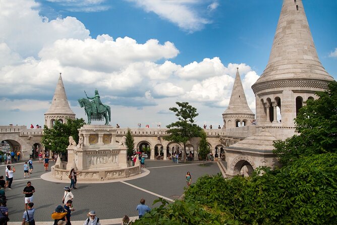 Essential Walking Tour - Buda Castle Grounds and the Royal Palace Terrace Views