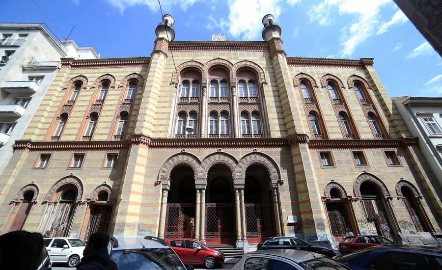 Explore the rich Jewish heritage of Budapest PRIVATE TOUR - Kóser Piac (Kosher Market) and Babka Deli: Food Stops That Feel Local