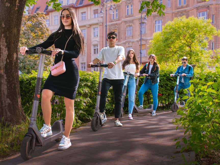 Explore the rich Jewish heritage of Budapest PRIVATE TOUR - Admiring Dohány Street Synagogue and Rumbach Street Synagogue From Outside