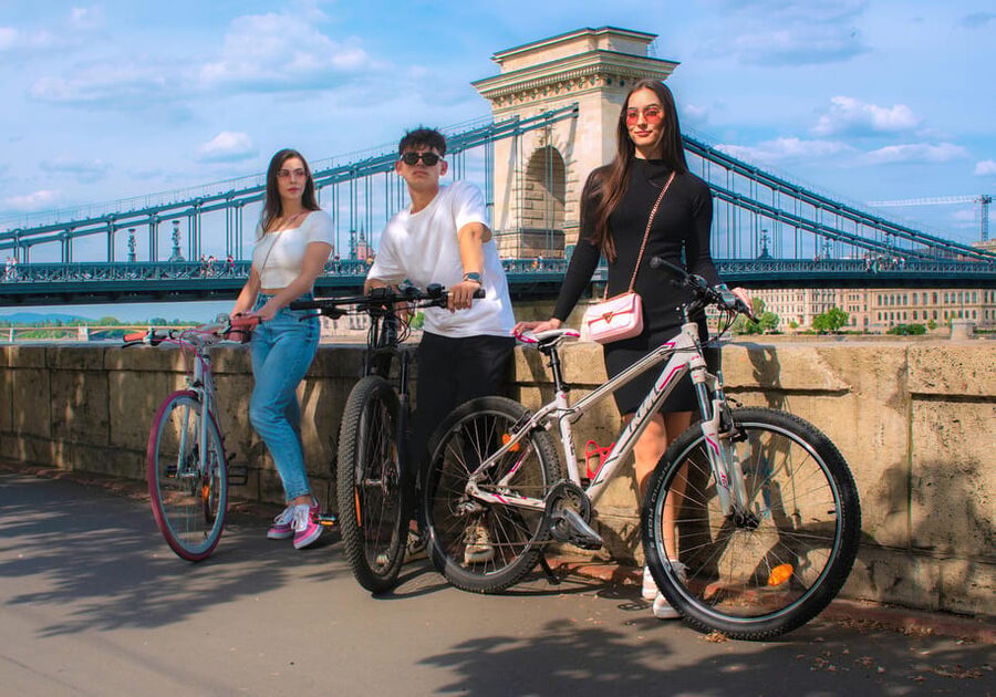 Explore the rich Jewish heritage of Budapest PRIVATE TOUR - Shoes on the Danube Bank: How to Handle This Stop Without Rushing