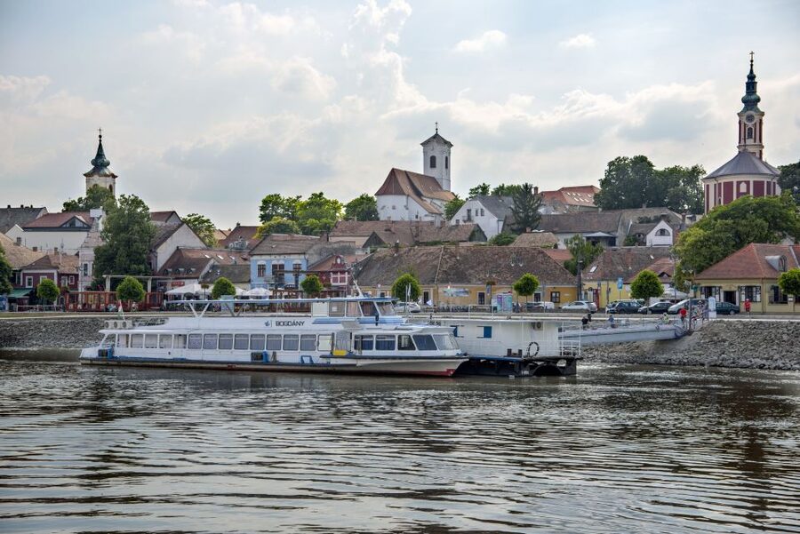 From Budapest: Danube Bend Day Trip in English - Price and timing: how to plan lunch for an 8.5-hour itinerary