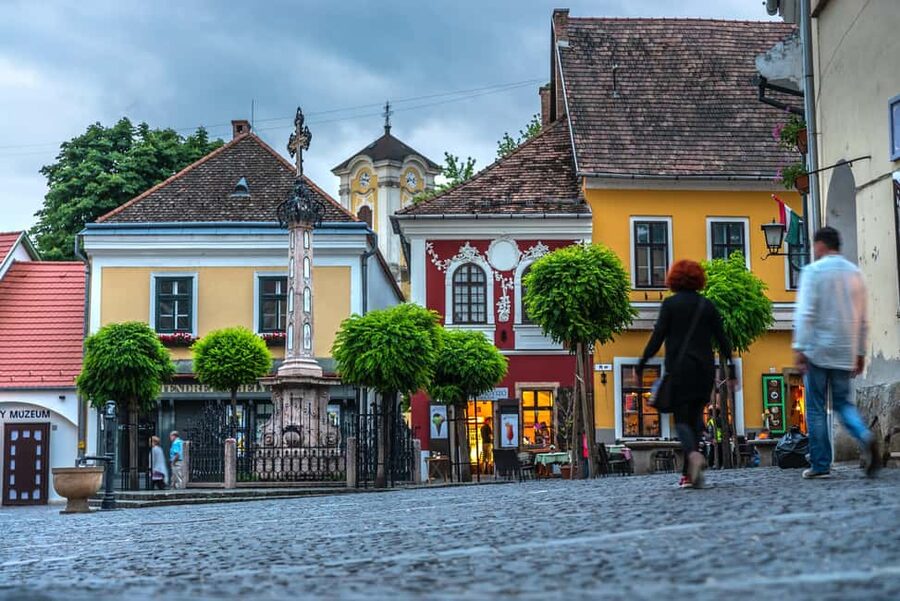 From Budapest: Full or Half Day Danube Bend Cruises - Practical return into Budapest: how to avoid the most common frustrations