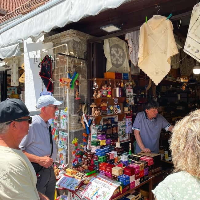 From Budapest: Szentendre Day Trip with Street Food - Getting started at Batthyány tér, then riding the train