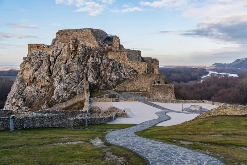 From Vienna: Bratislava & Budapest Guide One Day Tour - Getting There From Vienna (and the Timing in 13 Hours)
