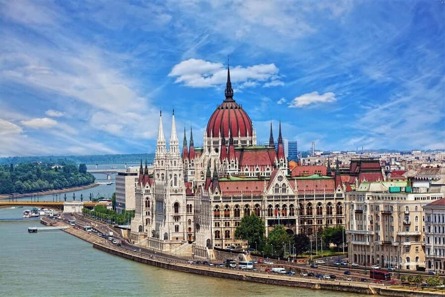 From Vienna: Bratislava & Budapest Guided one day Round Tour - Getting from Vienna: pickup, van ride, and the rhythm of the day