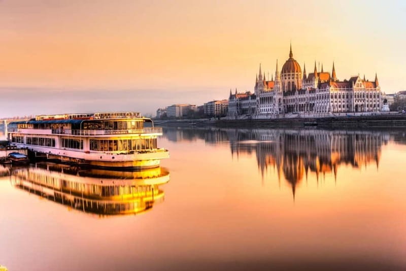From Vienna: Budapest Small-Group Guided Day Tour - Should you book this Vienna to Budapest small-group day tour?