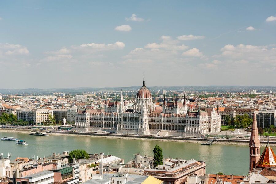 From Vienna: Guided Day Trip to Budapest - Price and Value: Is 163 USD Worth It?