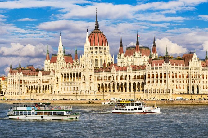Full Day Private Budapest City Tour With Lunch and Cruise option - Hotel pickup and a smooth start at 9:00 am