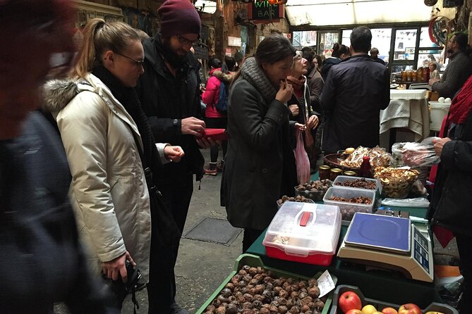 Gourmet Market Walk at the Great Market Hall of Budapest - How to get the most from your tastings