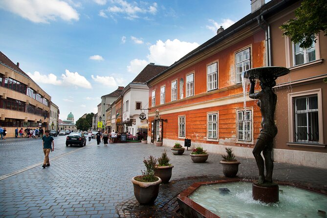 Guided Tour in Budapest Castle District - The guide quality: clear English, humor, and pacing that actually helps