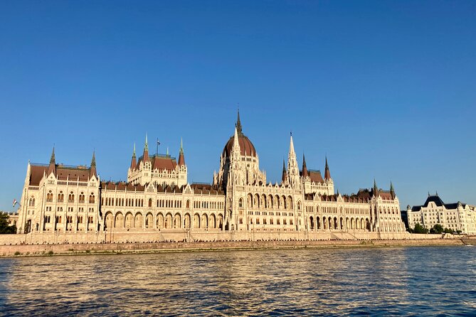 Half day Budapest city tour by car / minivan - Vajdahunyad Castle and the City Park Setup for a Perfect Second Act
