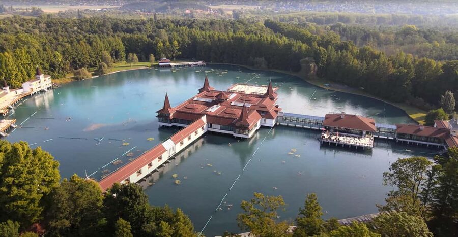 Hévíz Wellness Escape: Thermal Lake Day Trip from Budapest - The real draw: floating in the world’s largest natural thermal lake
