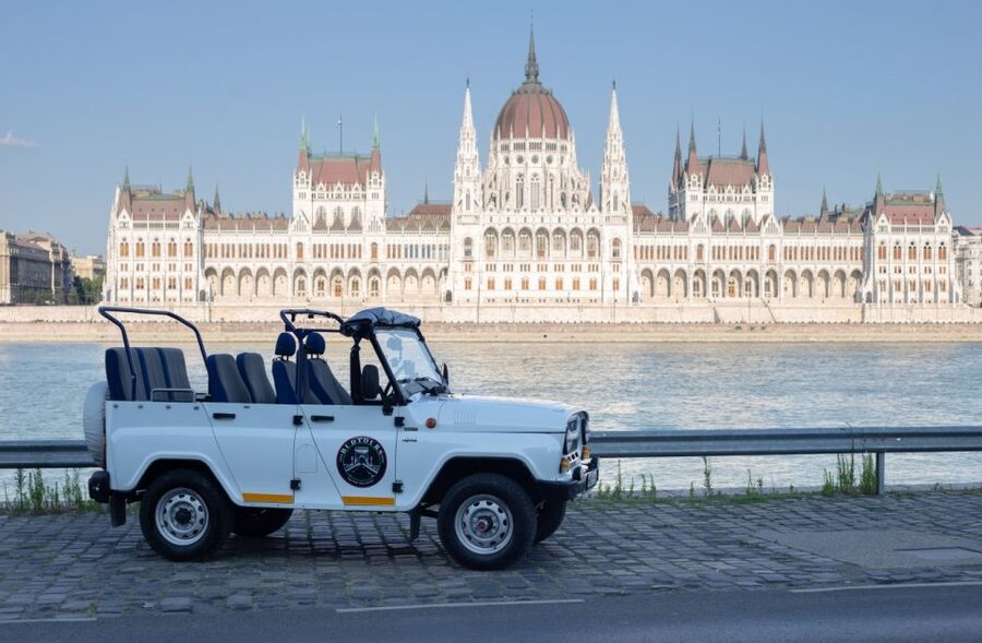 Iconic Budapest tour with Classic Russian Jeep and G-Wagon - Key highlights at a glance