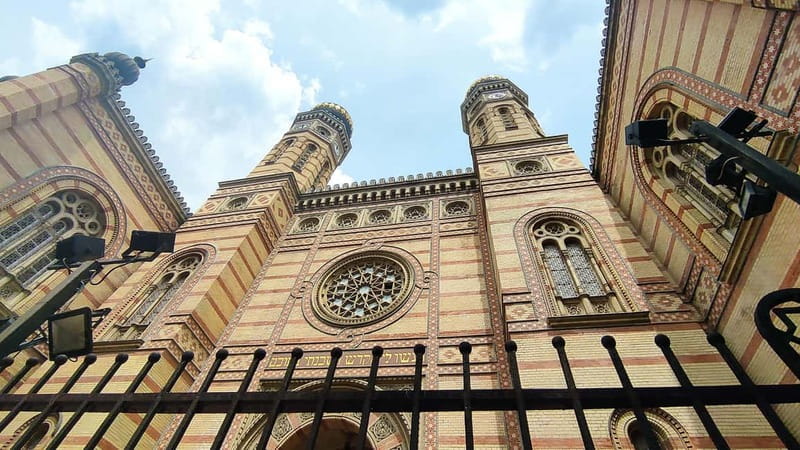 Jewish Budapest (German-language city tour) - Walking the Jewish Quarter with a timeline in your hands