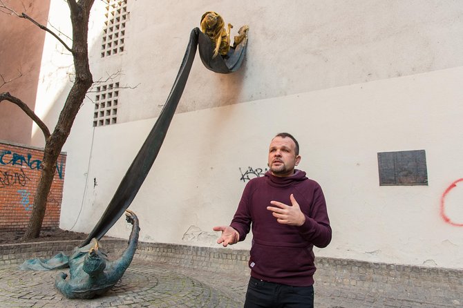 Jewish Heritage in Hungary with a Historian - Starting at Erzsébet tér: Where the Story Starts in Plain Sight