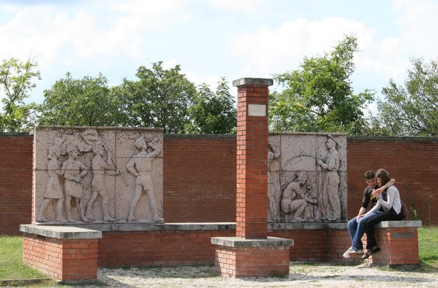 Memento Park: Official Guided Tour with Entry Ticket - Statue Park Walk: Workers, Icons, and the Stories Behind the Bronze