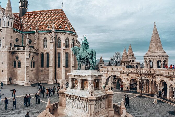 Original Budapest Walking Tour - Danube time with Margaret Island: a breather inside the city