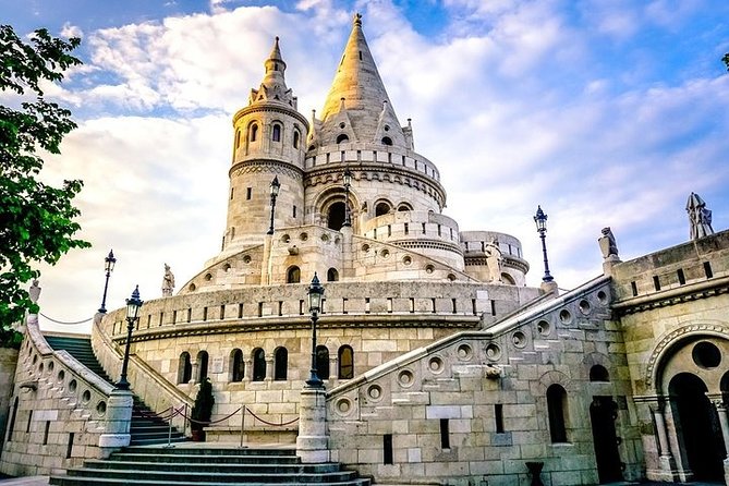 Private 4 Hours Budapest city tour and 3 hours Széchenyi thermal spa relax - A private Budapest day that starts at your hotel
