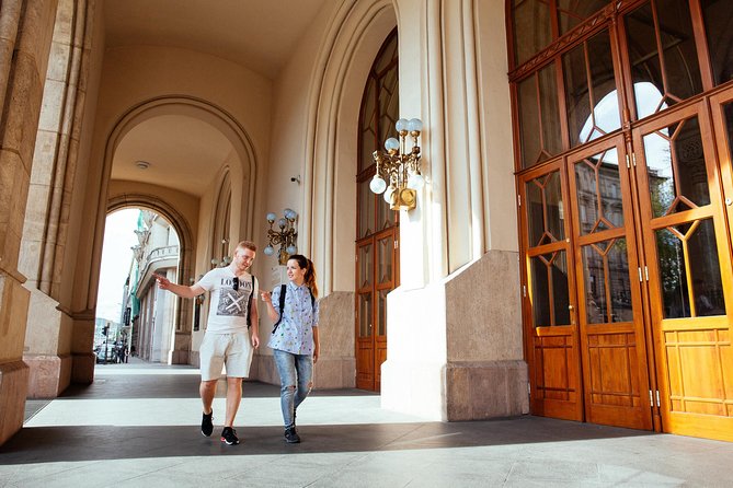 Private City Kickstart Tour: Budapest - Elisabeth Bridge: a pass that ties Pest to Buda